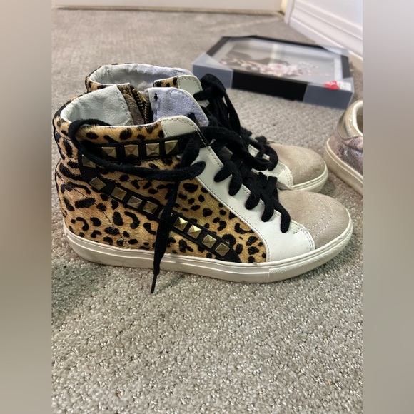 leopard steve maddens size 8 - Picture 1 of 4